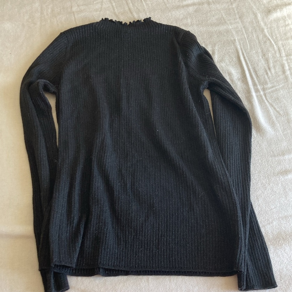 uniqlo frilly neck sweater - Picture 4 of 4